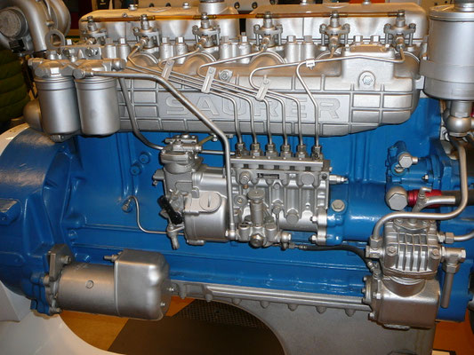 Saurer 8-Zylinder Motor