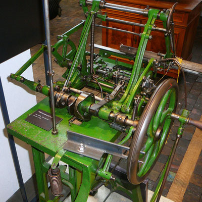 Saurer Fädelmaschine 1891