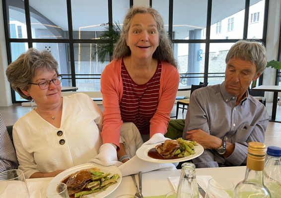 Serviceaushilfe Burga...