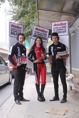 ACTIVACIONES EN CRUCEROS, AUTOZONE