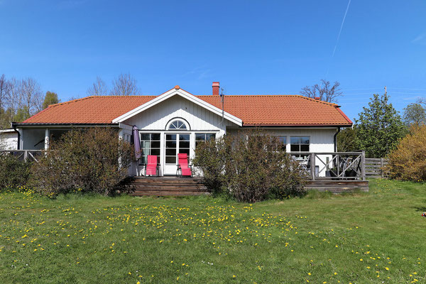 Unser Ferienhaus in Västervik bei tollem Frühlingswetter.