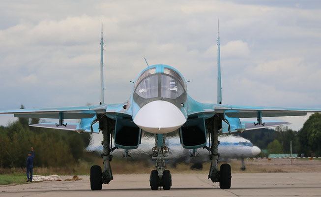 SU 34 " 15 "  RF-95848   Russian Air Force -2