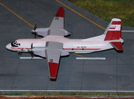 AN 26B " RA-26131 " Aeroflot  Eastern Express  1/144-5