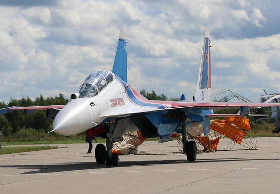 SU 30SM " 31 "  RF-81702 Russian Air Force / Russian Knights -3