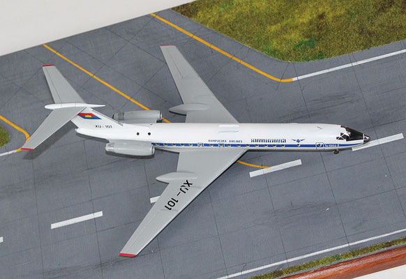 TU 134A-3  " XU-101 "  Kampuchea Airlines   Zvesda  1/144 -3