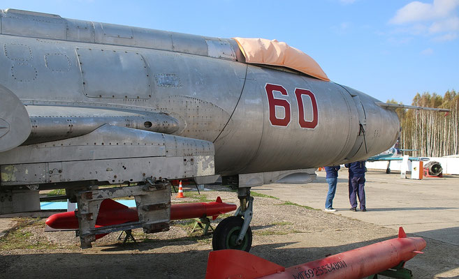 SU 17M " 60 "  -8