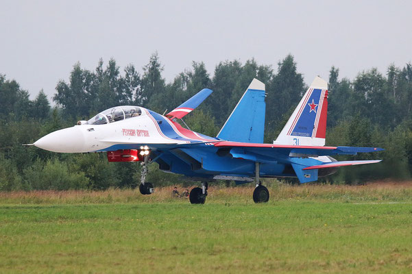 SU 30SM " 31 "  RF-81702 Russian Air Force / Russian Knights -5