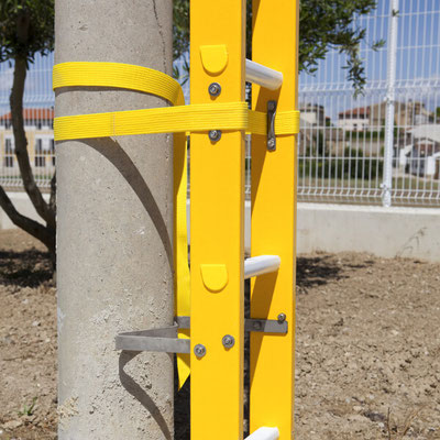 Escaleras de fibra enchufable para postes