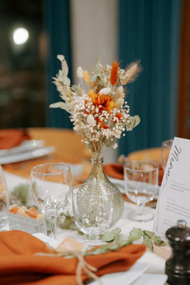 Ros Arum_mariage terracotta_bouquets fleurs séchées tables invités_fleuriste mariage Rumilly