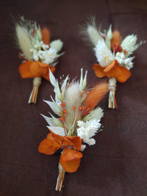 Ros Arum_mariage terracotta_boutonnières témoins_fleuriste mariage Rumilly