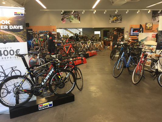 La Legende Dessinee en vente chez Alex Hinault St Malo Cycles Site de lalegendedessinee
