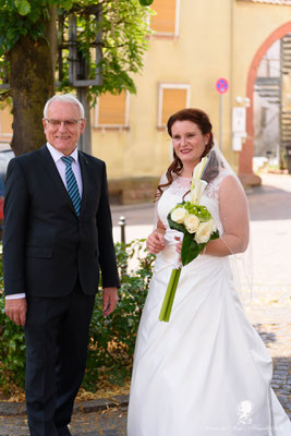 Kirchliche Hochzeit In Der Kirche St Martin Ober Erlenbach