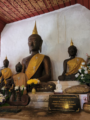 Ein paar der schönen Buddhas
