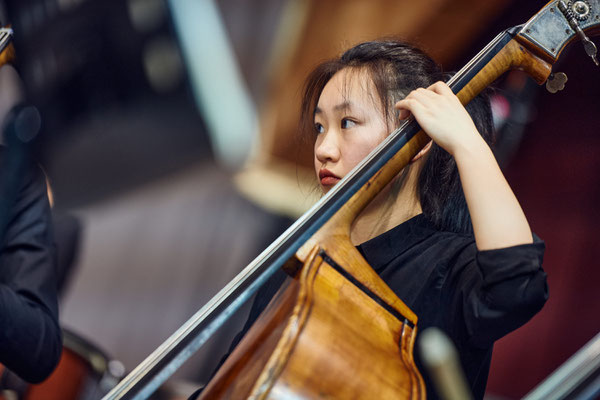 GUSTAV MAHLER Symphonie 2 & GULDA Cellokonzert - Philharmonie Salzburg, Steinbach am Attersee Foto © Mathias Lauringer - courtesy Kulturhauptstadt Europas Bad Ischl Salzkammergut 2024 und Gemeinde Steinbach