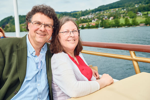 Schwimmender Künstlersalon - Foto © Mathias Lauringer