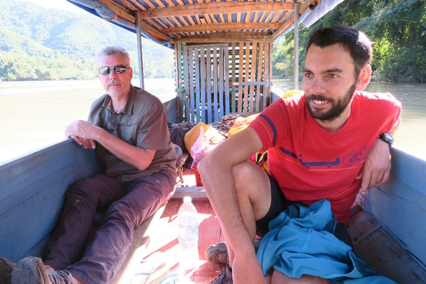 En route pour Muang Ngoi en pirogue VIP