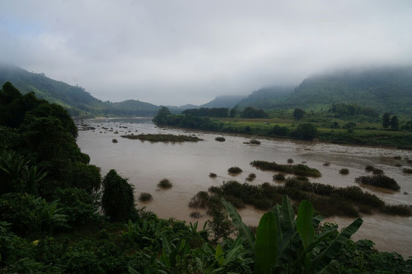 Vue sur la riviere Namou depuis notre bungalow