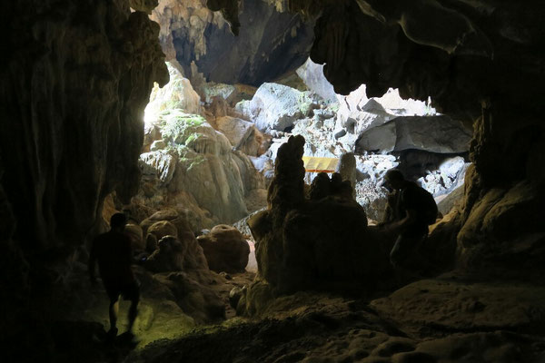 Grotte de Tham Phu Kam