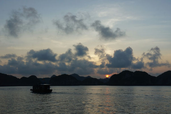 Soleil couchant sur la baie de Lan Ha