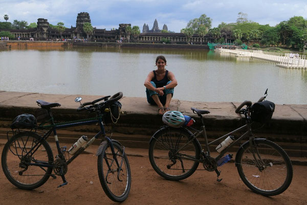 Angkor et toujours à vélo (copyright Romain et Émilie)