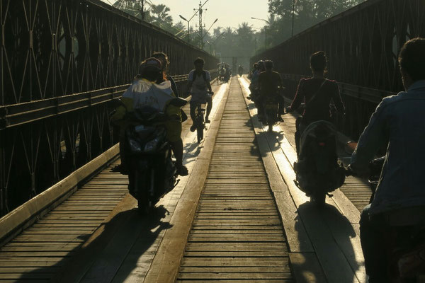 Pont a l'entree de Luang Prabang