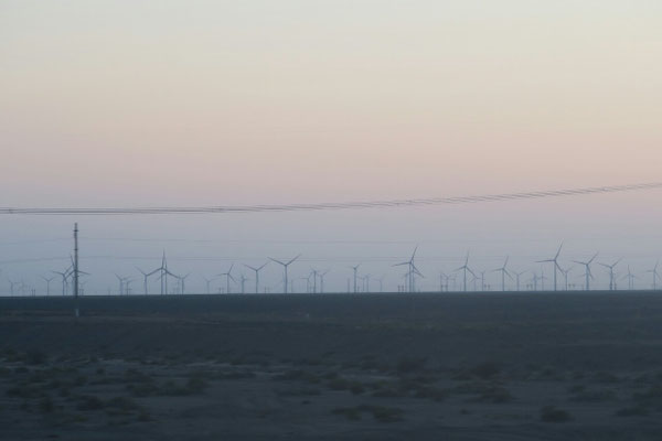 Champs d'éolienne à perte de vue, ça te fait rêver Fred!?