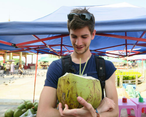 Une énooorme noix de coco!