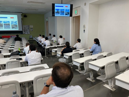 講演会場の様子