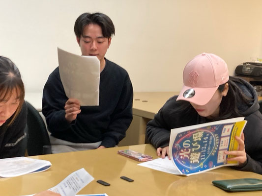 真ん中:アントレ研究班リーダー 堀江大樹 学生研究員