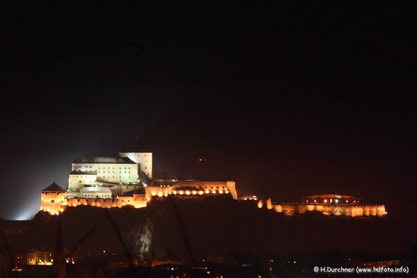 Festung Kufstein bei Nacht