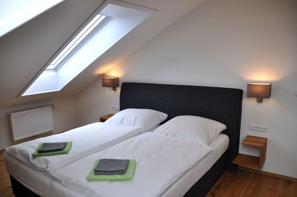 Schlafzimmer 2 Ferienwohnung Langenargen