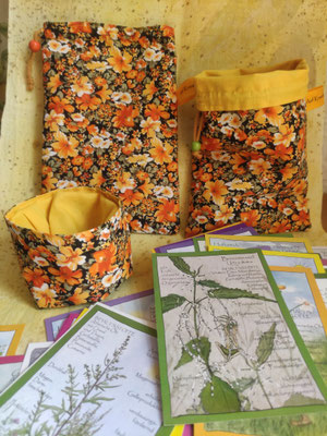 Wildkräuterkarten Set mit Kräutersammelbeutel