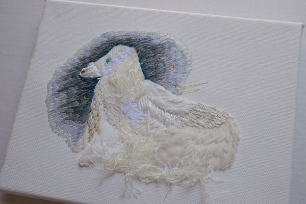 「DOG」、14×18cm、刺繍