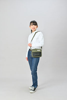 付属のショルダーバンド