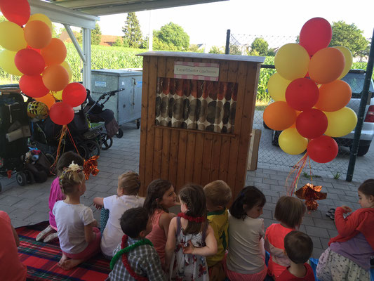 Kinderunterhaltung an einer Hochzeit