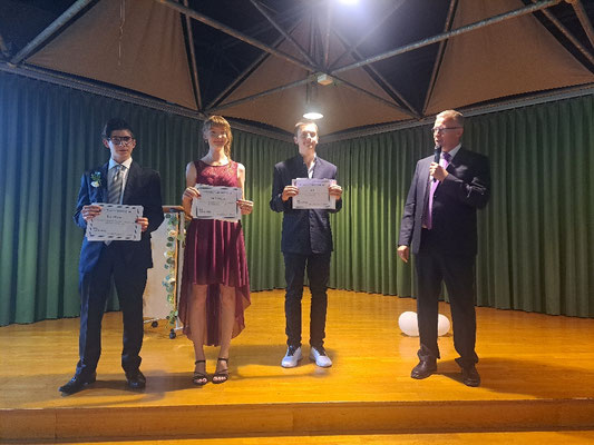 Die Klassenbesten: Evin Kaiser 10a, Eva Müseler 10b, Samir Isajew 10c
