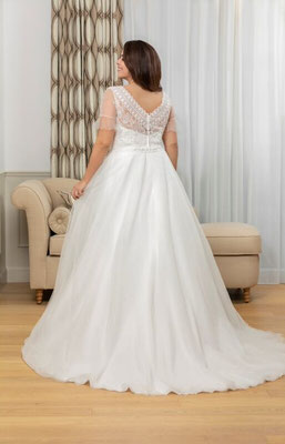 Brautkleid Hochzeitskleid große Größe Curvy Vintage Boho mit Ärmchen hinten