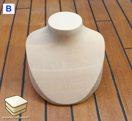 Support de bijouterie en bois de tilleul pour collier ras-de-cou