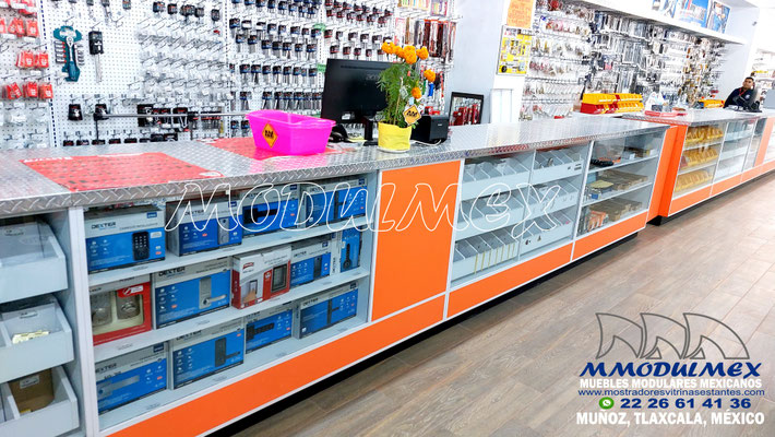 Muebles metálicos para ferretería.