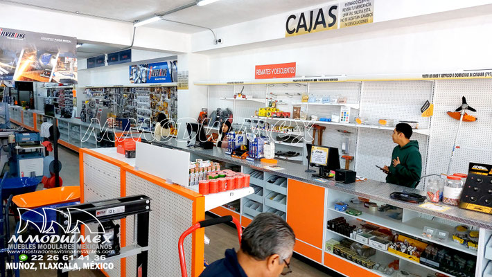 Mostradores y vitrinas para ferretería