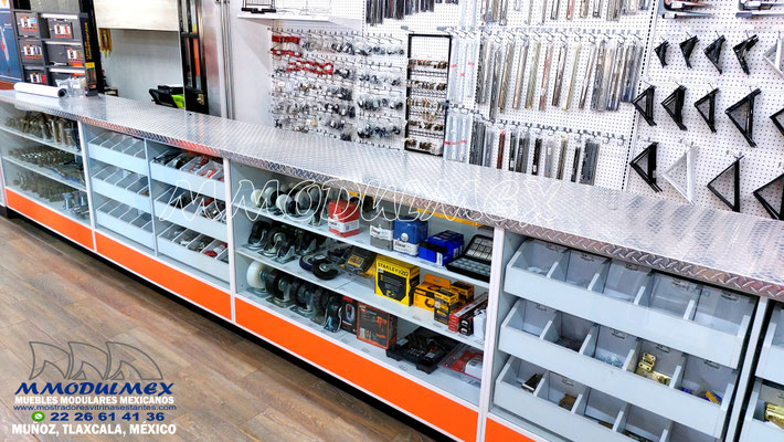 Muebles, mostradores y góndolas metálicas para ferreterías