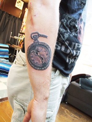 watch tattoo