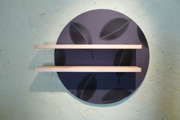 rundes ANDI WAND mit Stoffbespannung und Ahornböden