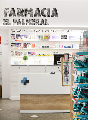 Diseño, proyecto y reforma farmacia  Galicia