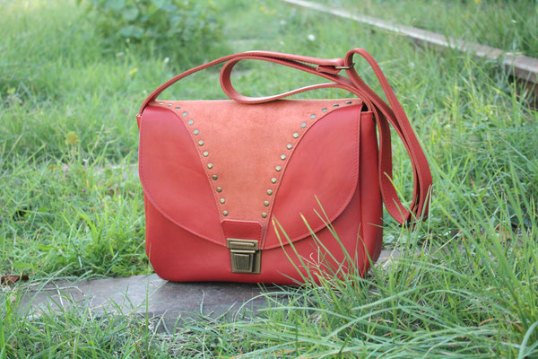 sac cuir riveté