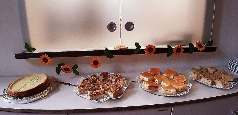 Selbstgebackener Kuchen während der Jahreshauptversammlung