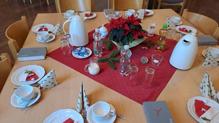 Festlich gedeckter Tisch