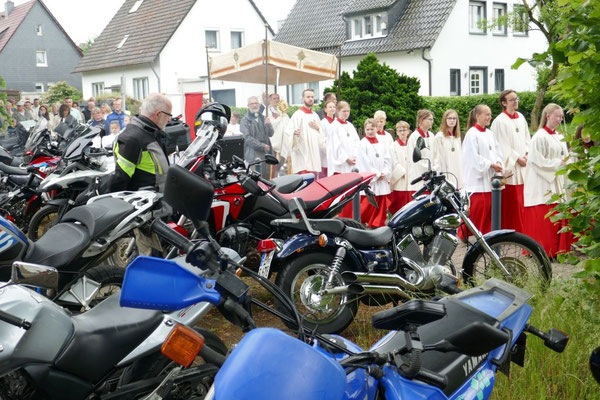 Prozessionsrückkehr zur Kirche