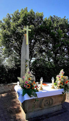 Friedhofsaltar