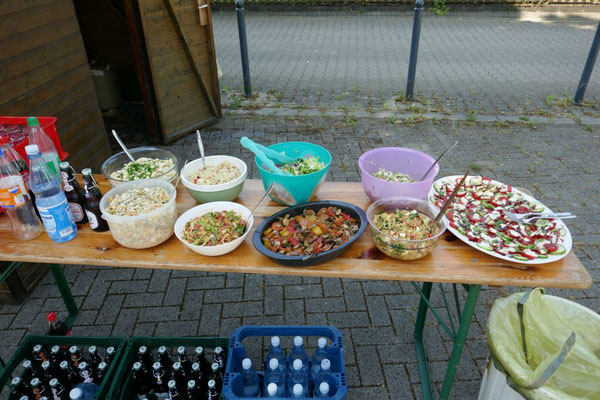 Salate zum Imbiss